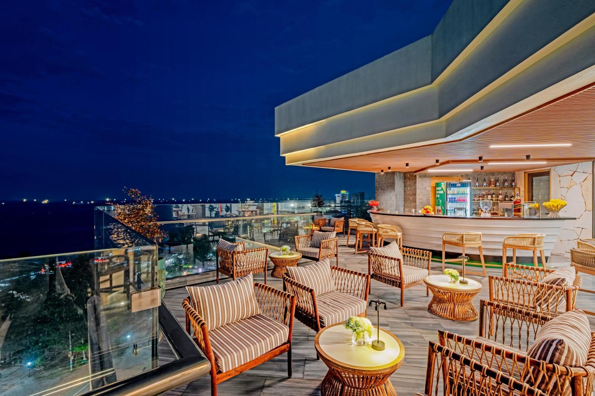 Poseido Hotel Quang Binh 洞海 外观 照片