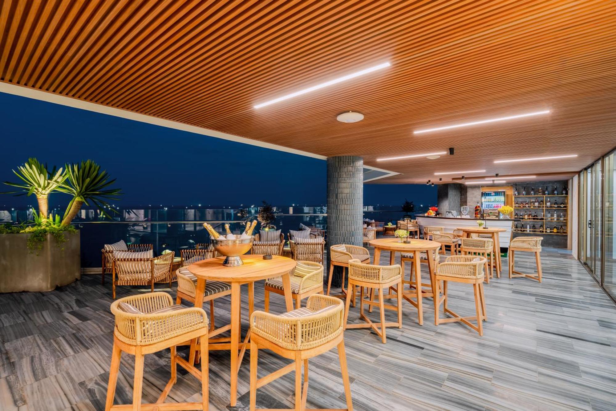 Poseido Hotel Quang Binh 洞海 外观 照片